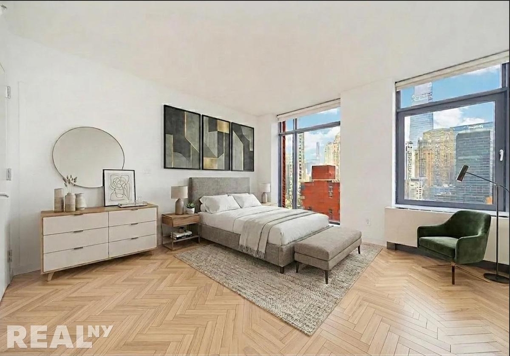 East 34th Street - Photo 4