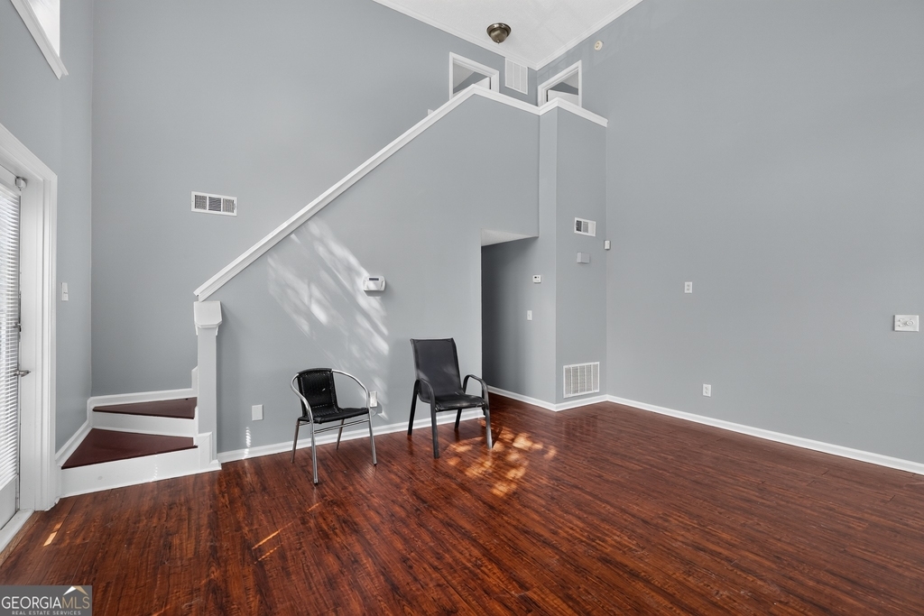 1024 Wiltshire Way - Photo 6
