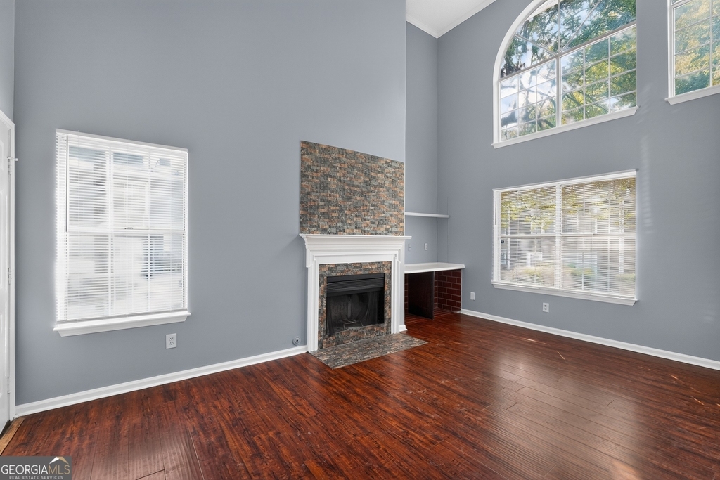 1024 Wiltshire Way - Photo 1
