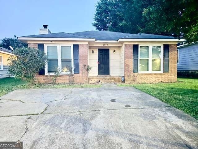 2512 Water Oak Drive - Photo 0