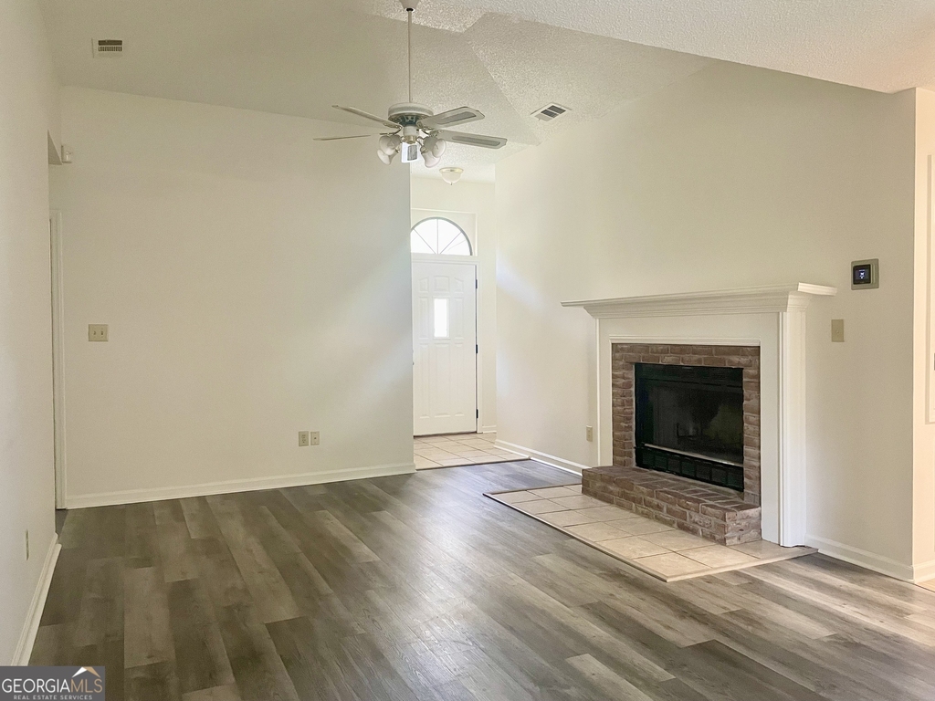 102 Ridgestone Court - Photo 2