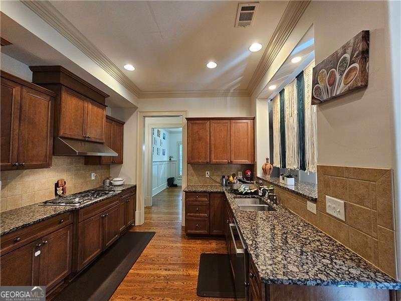 10924 Waters Road - Photo 9