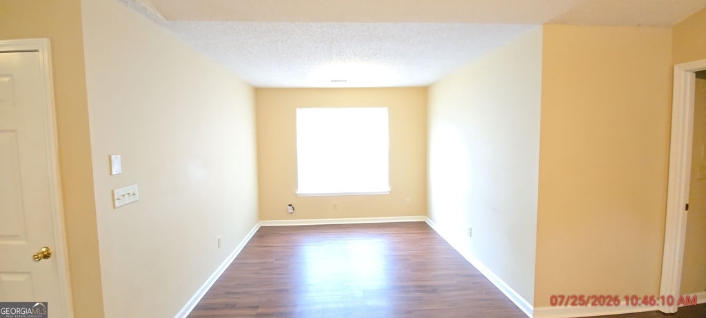 308 J C Court - Photo 2