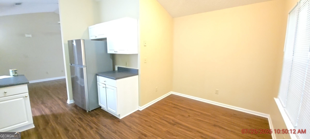 308 J C Court - Photo 4