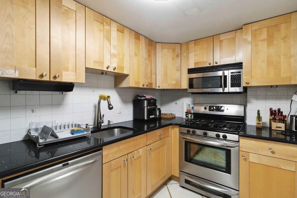 1501 Clairmont Road - Photo 6