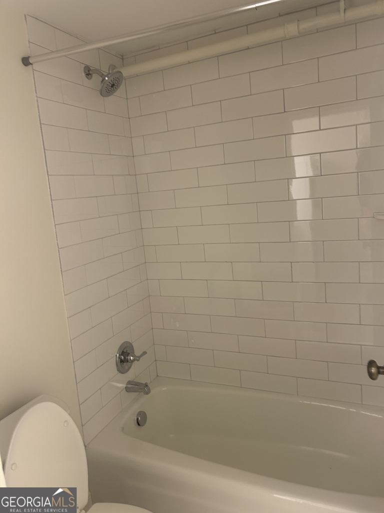 712 Avenue A Ne - Photo 3