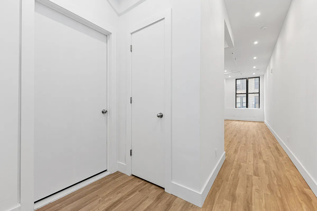 81 Willoughby Street - Photo 3
