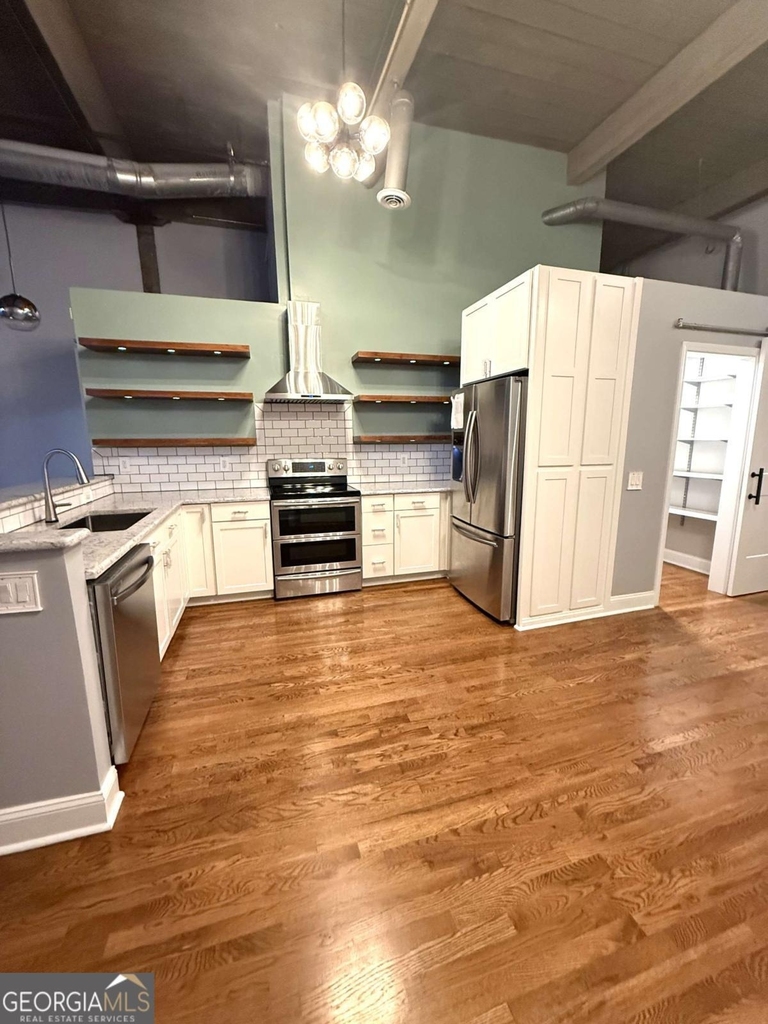 210 Walker Street Sw - Photo 4
