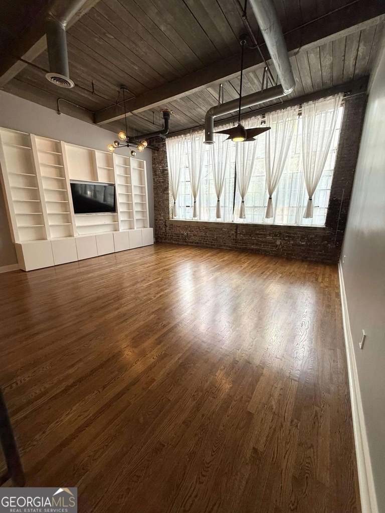 210 Walker Street Sw - Photo 5
