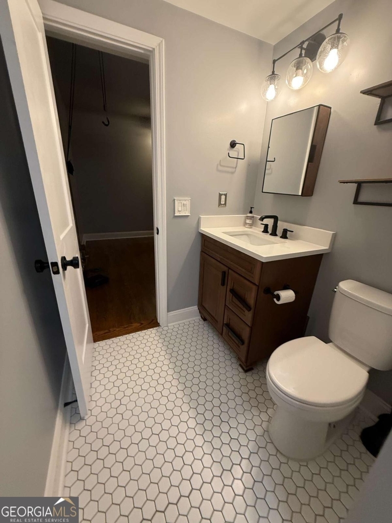 210 Walker Street Sw - Photo 9