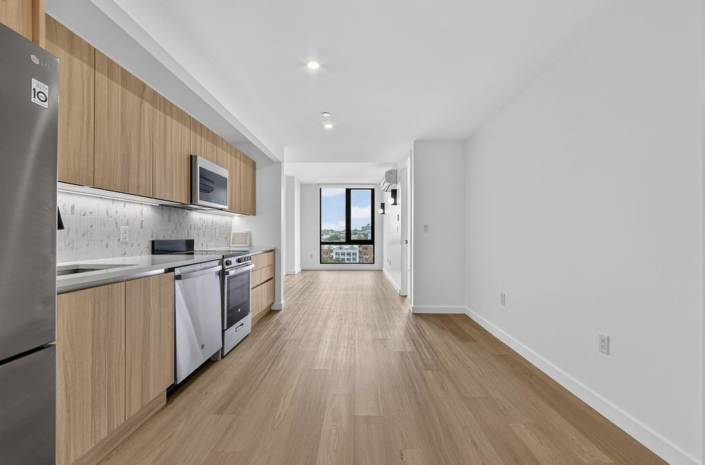 1010 Pacific Street - Photo 1
