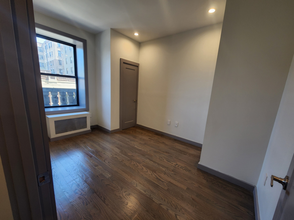 550 West 157th Street - Photo 5