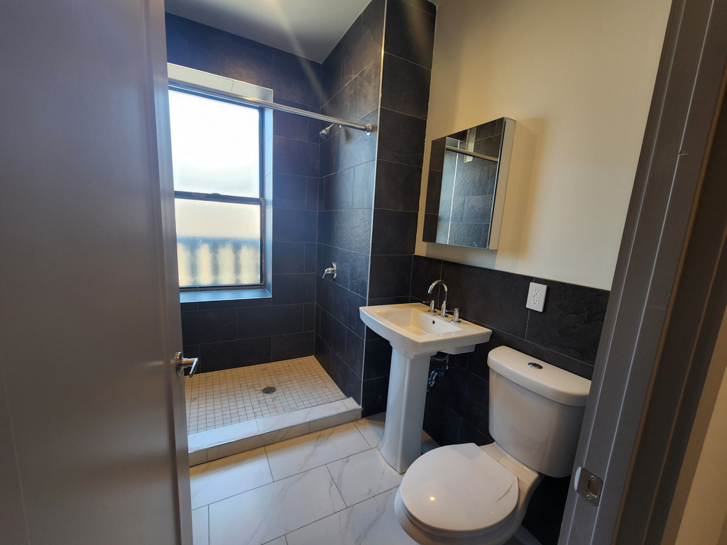 550 West 157th Street - Photo 7