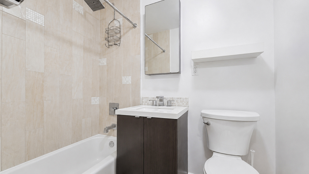 146 East 39th Street - Photo 5