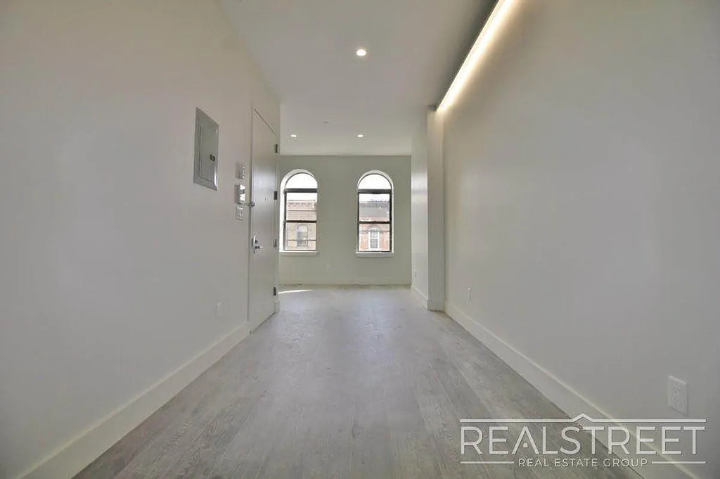 275 Linden Street - Photo 1
