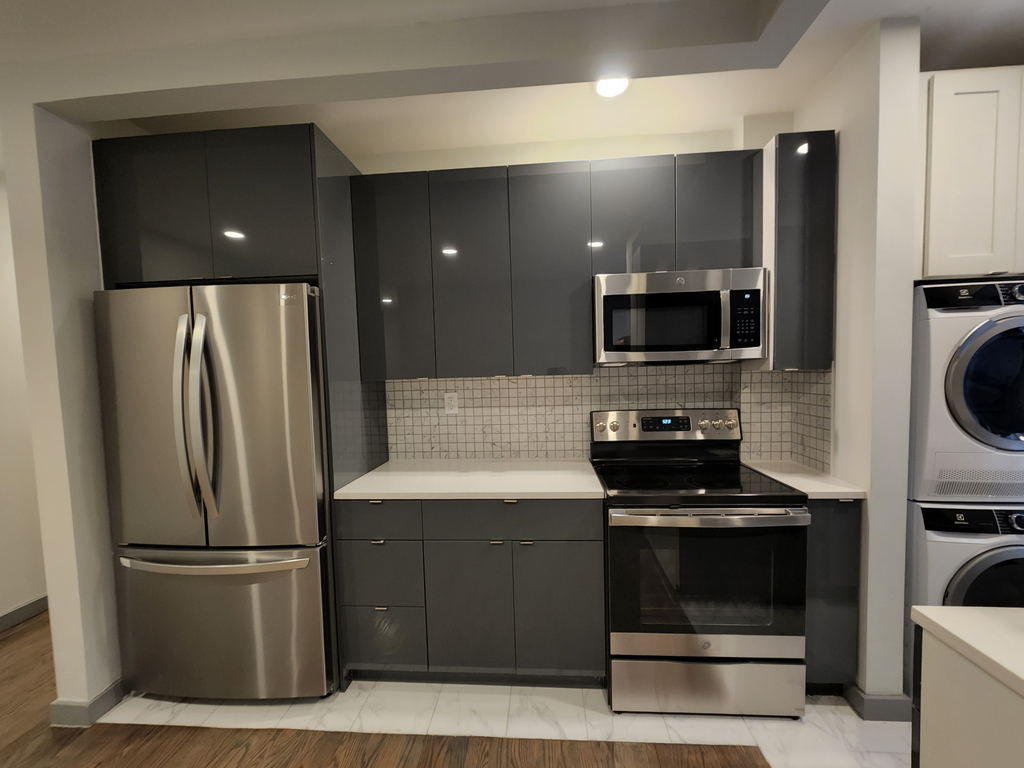 601 West 151st Street - Photo 7