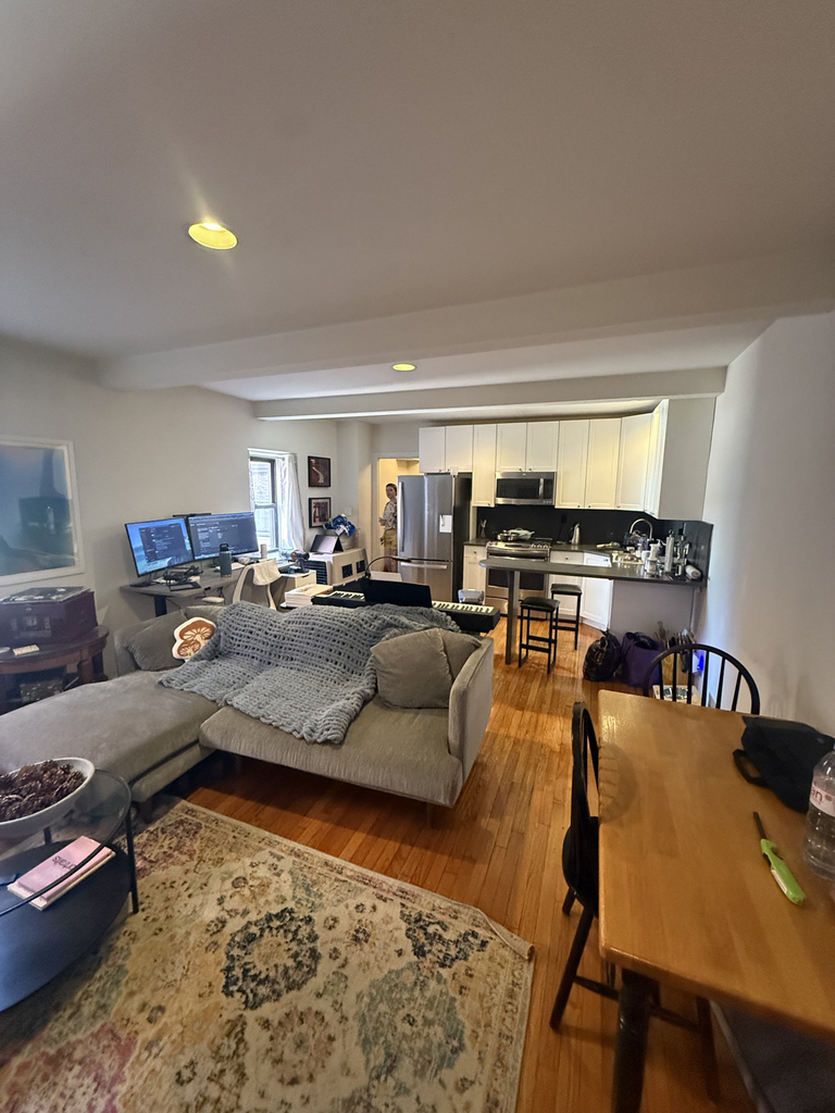 120 Madison Avenue - Photo 2
