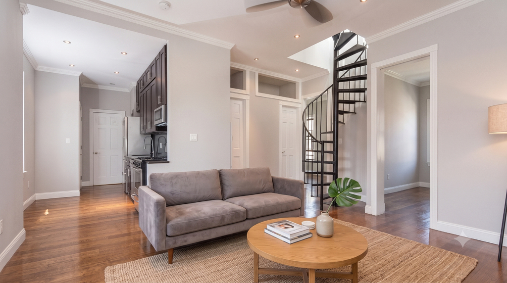 338 East 100th Street #6B - Photo 2