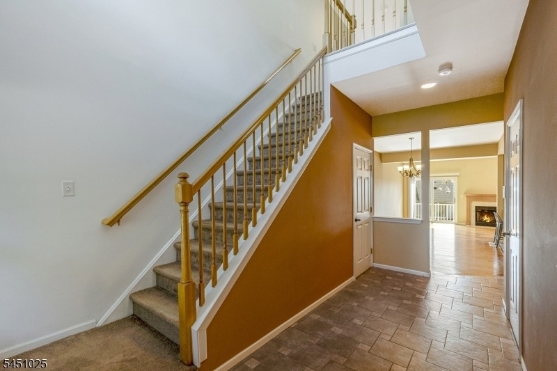 370 Summerhill Dr - Photo 8