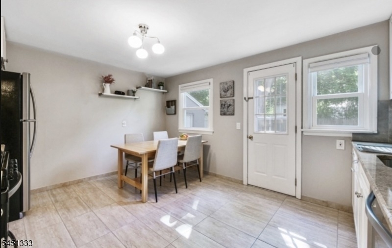 2208 Paff Pl - Photo 5