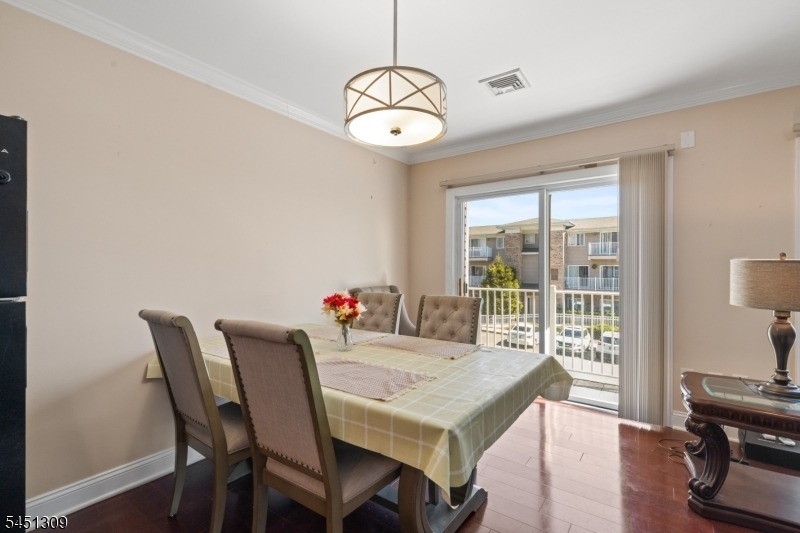 43 Manchester Ct - Photo 6