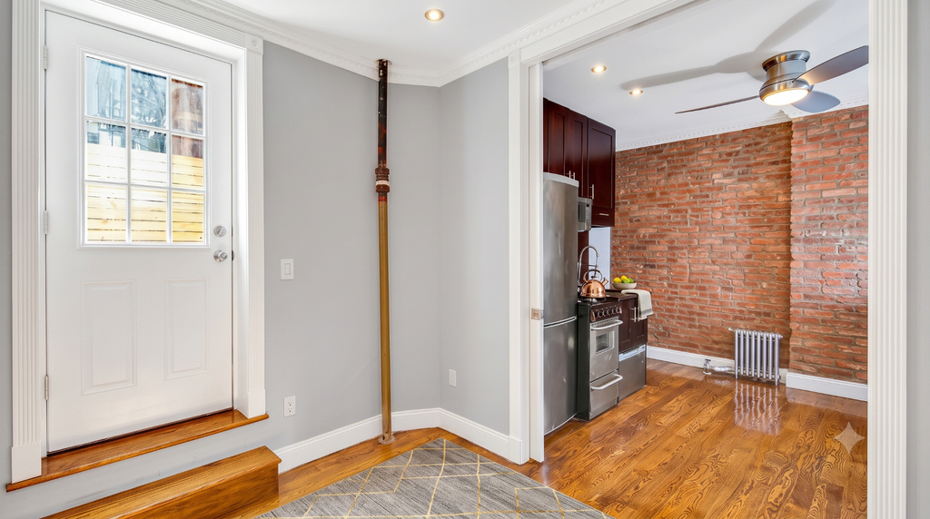 314 East 106th Street - Photo 2