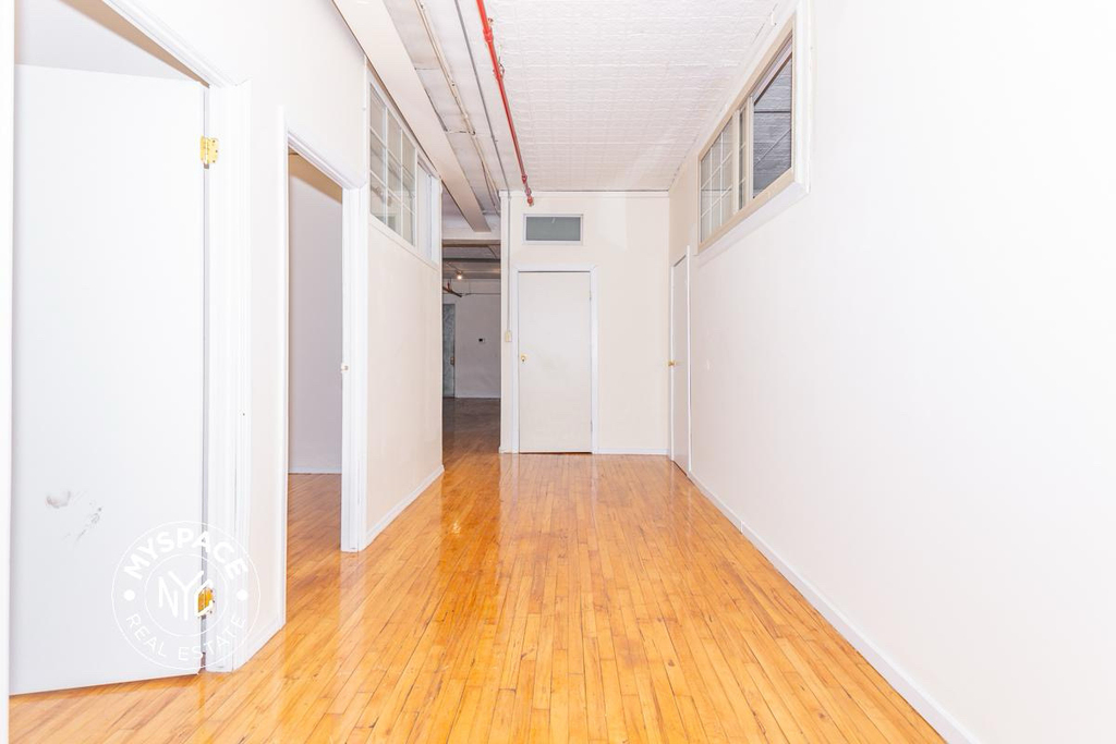 175 Stockholm Street - Photo 6