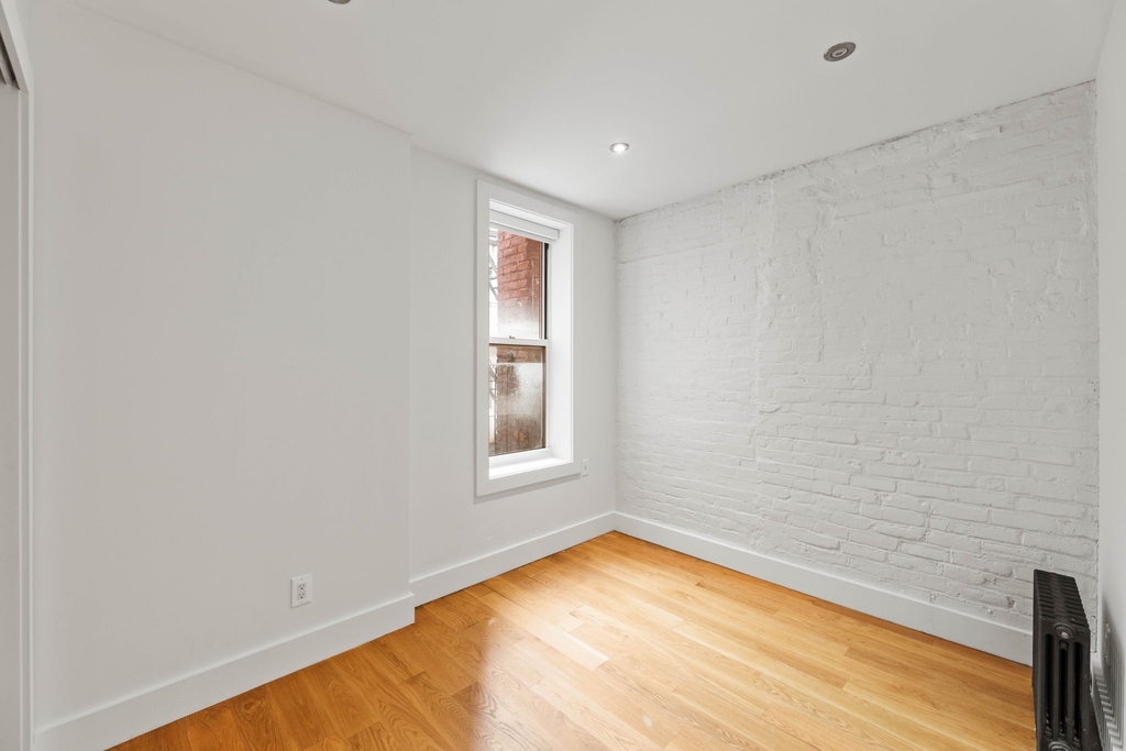 151 Avenue A - Photo 4