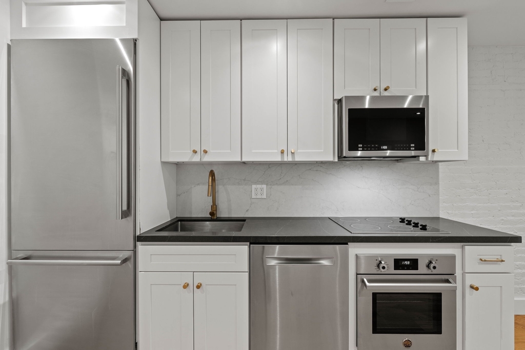 151 Avenue A - Photo 3