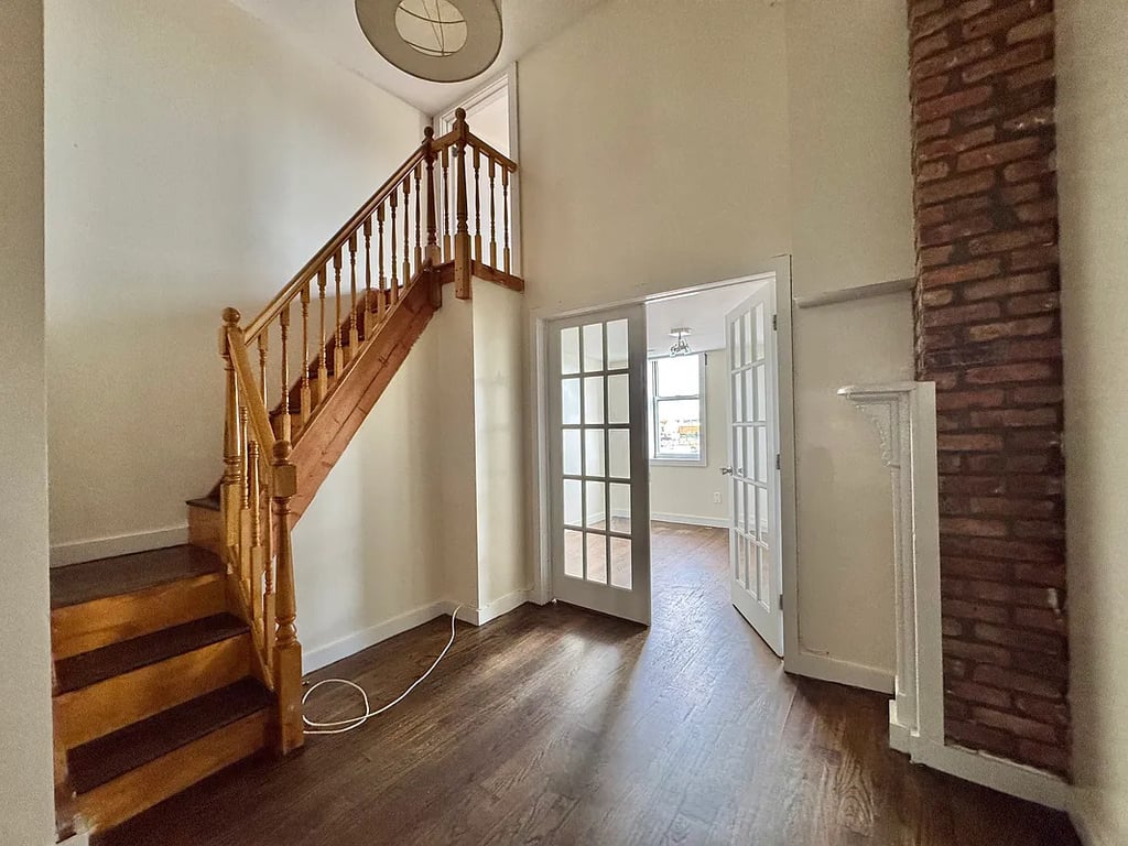 295 Maujer Street - Photo 0