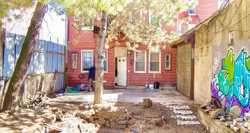 295 Maujer Street - Photo 10