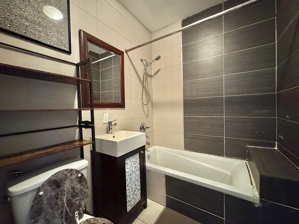 295 Maujer Street - Photo 6