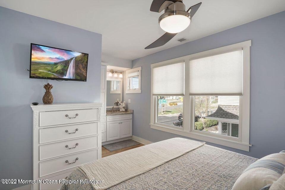 369 W 8th Street - Photo 15