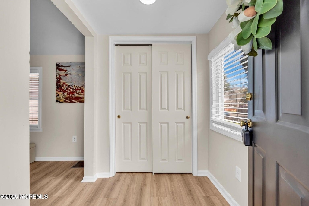 520 Brighton Avenue - Photo 3