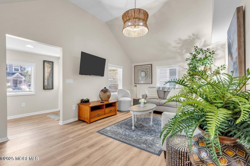 520 Brighton Avenue - Photo 7