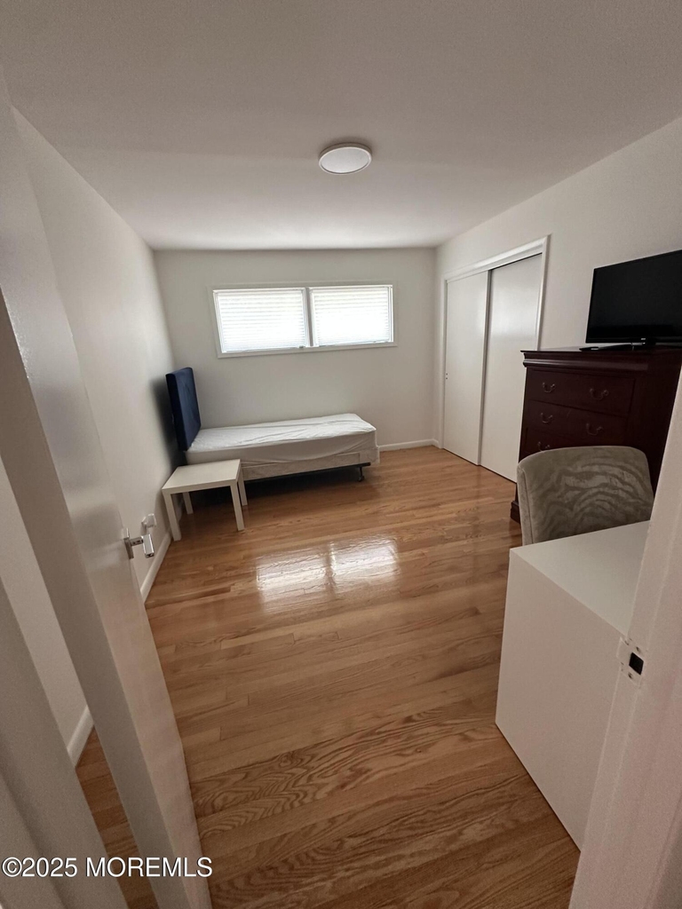 172 Larchwood Avenue - Photo 25