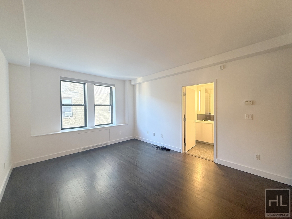 West End Avenue - Photo 3