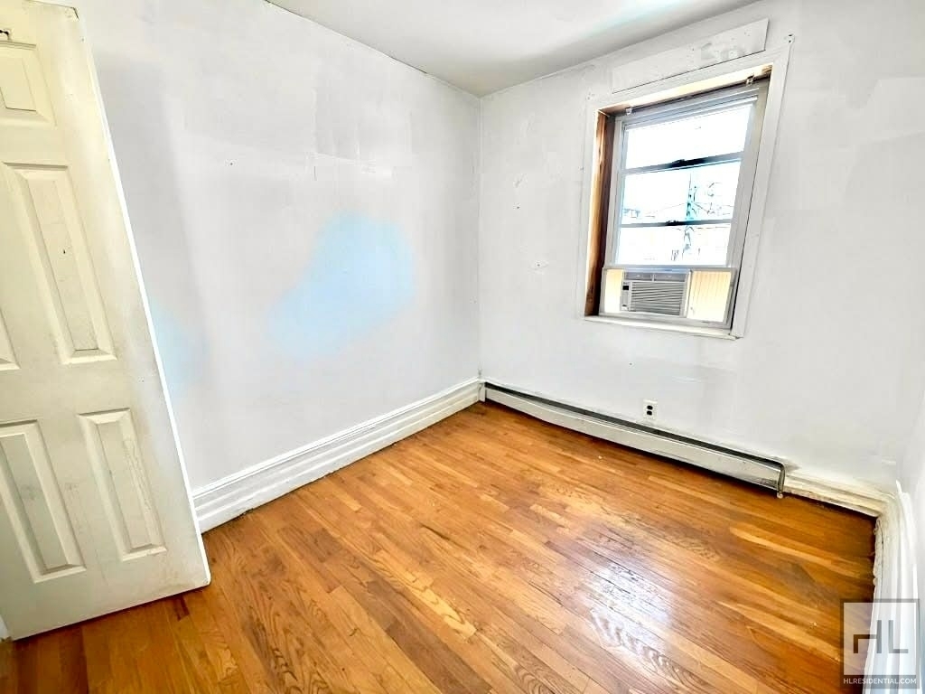 81 Street - Photo 3
