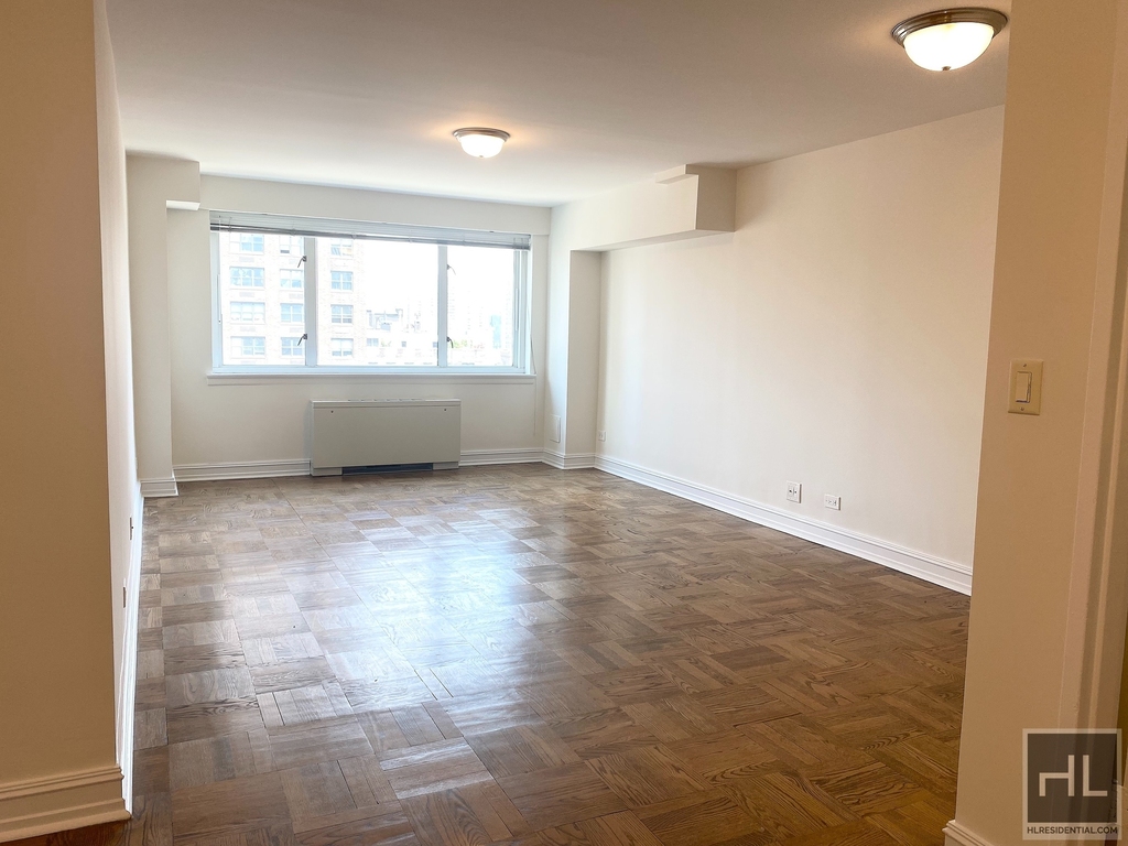 East 71st Street - Photo 0