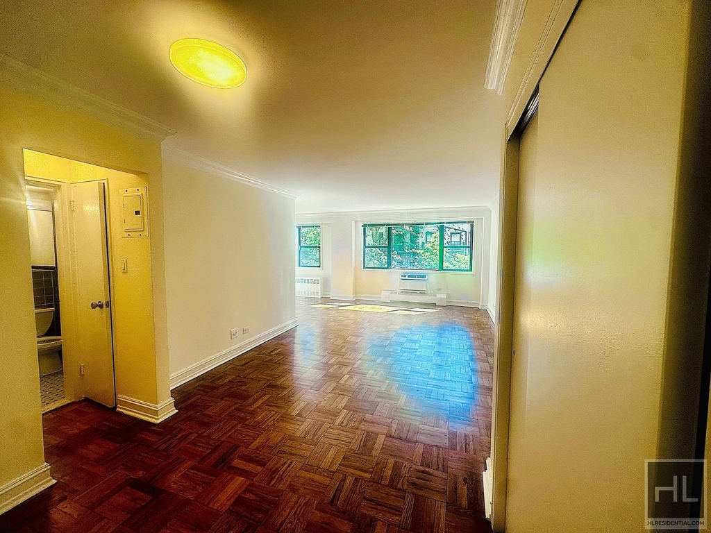 East 79 Street - Photo 0