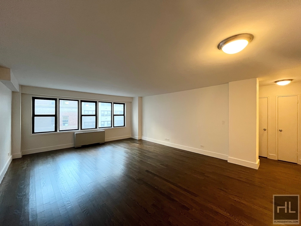 East 63 Street - Photo 0