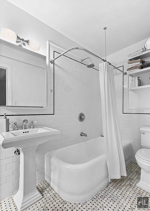 East 68 Street - Photo 4