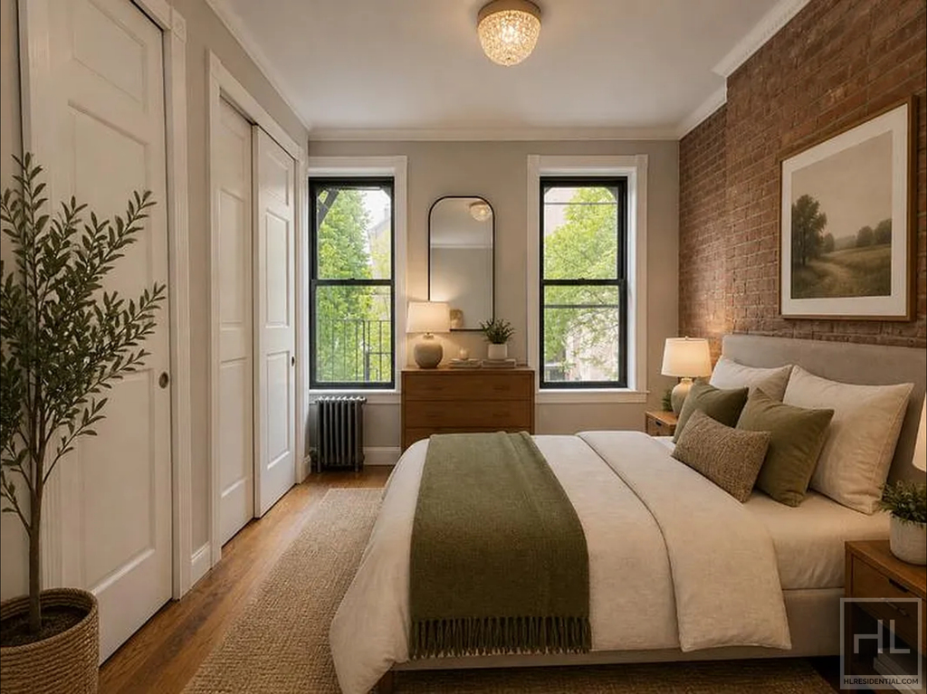 Mott Street - Photo 3