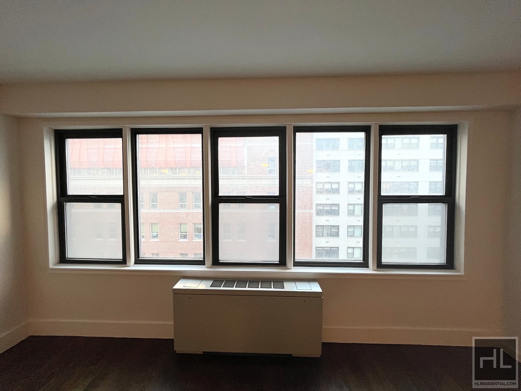 East 63 Street - Photo 15