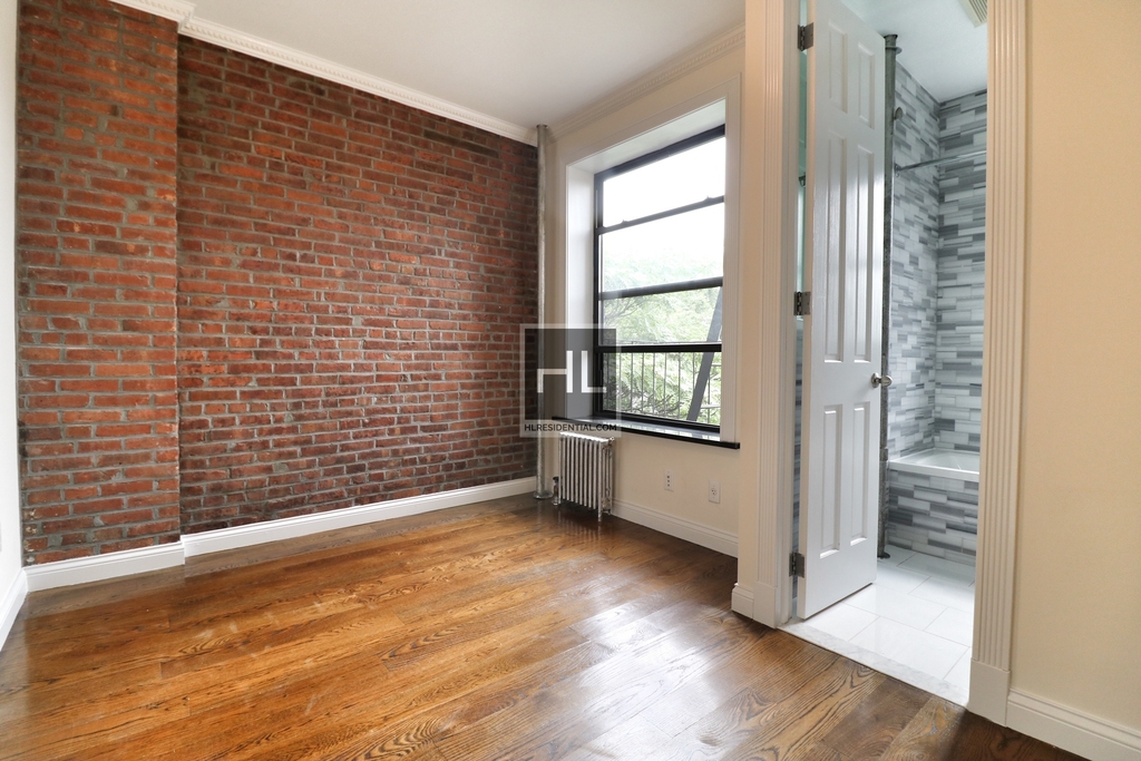 E 102nd St. - Photo 4