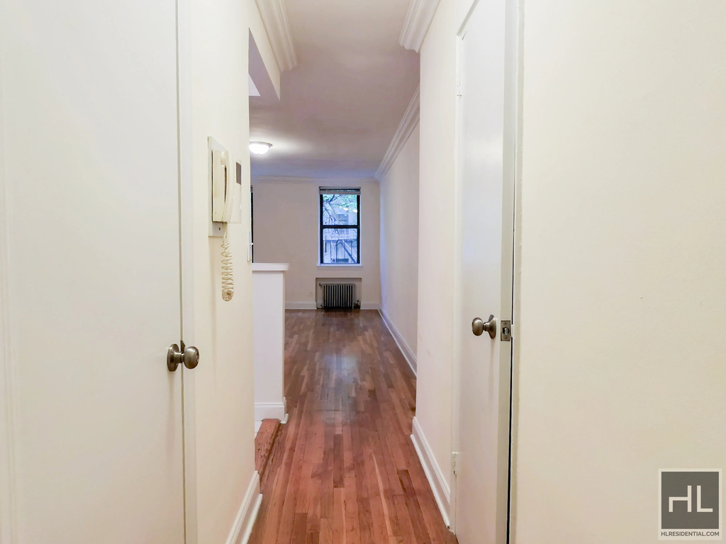 East 80 Street - Photo 1