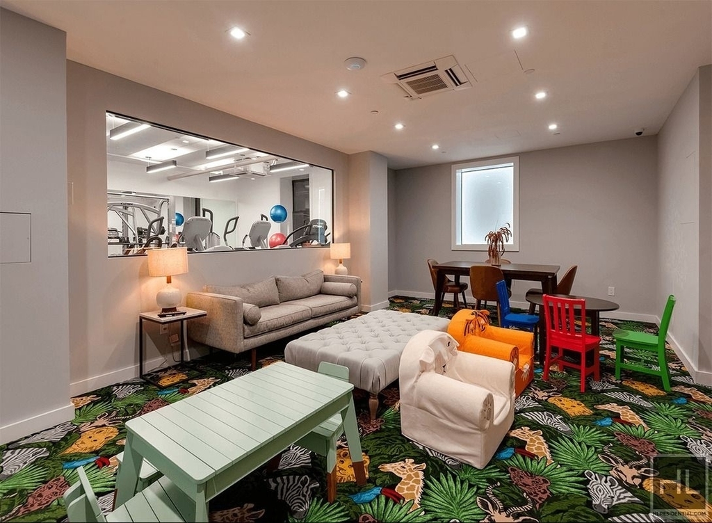 252 West 76 Street - Photo 7