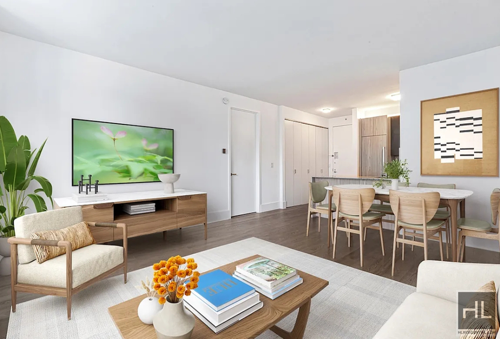 West 47th Street - Photo 2