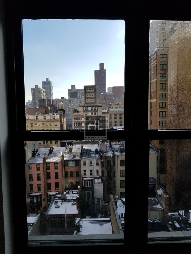 East 38 Street - Photo 3