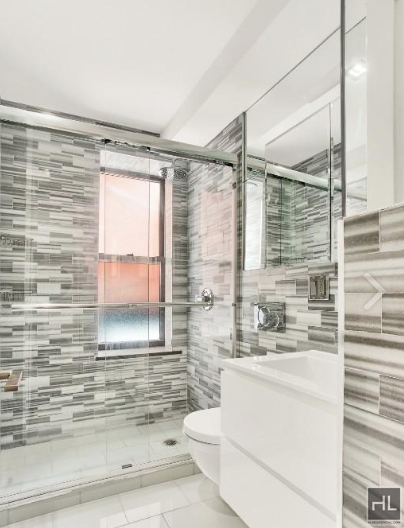 2 Avenue - Photo 1